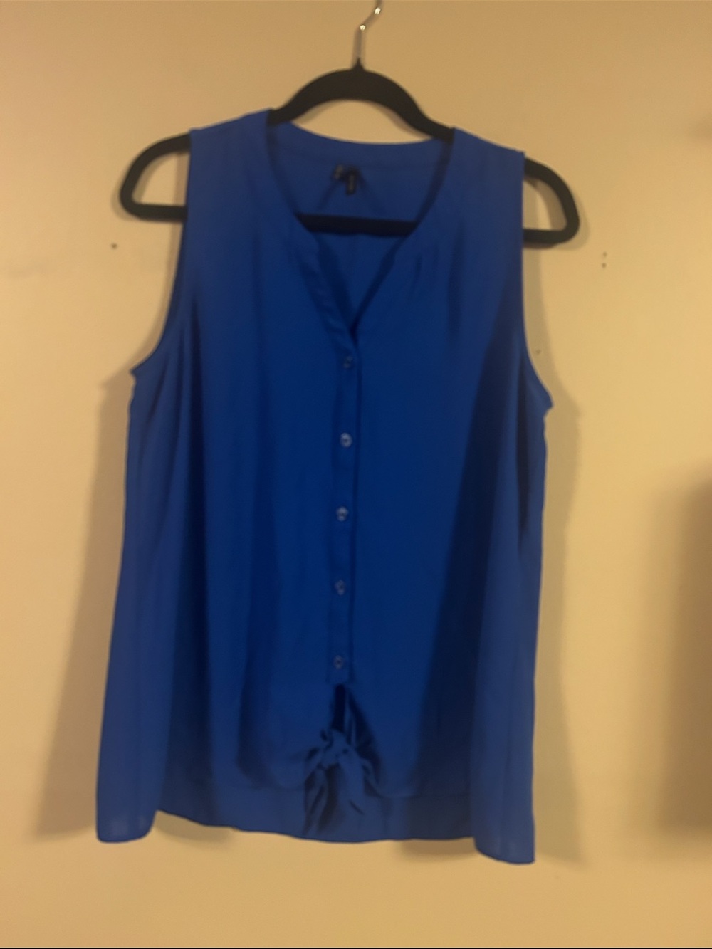 Maurices Women’s L Cobalt Blue Sleeveless Button Front Tie Hem Blouse
